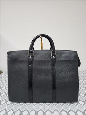 Louis Vuitton Taiga Lozan Briefcase Black
